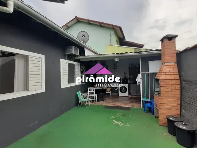 Casa com 180m² 3 quartos e 1 banheiro, à venda, no bairro Jardim Rio Claro em Caraguatatuba