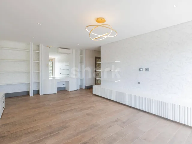 Casa com 565m² 4 quartos e 6 banheiros, à venda, no bairro Alphaville em Santana de Parnaíba