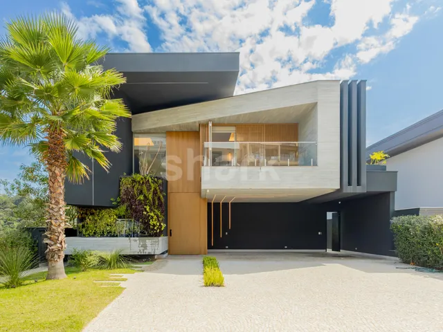 Casa com 565m² 4 quartos e 6 banheiros, à venda, no bairro Alphaville em Santana de Parnaíba