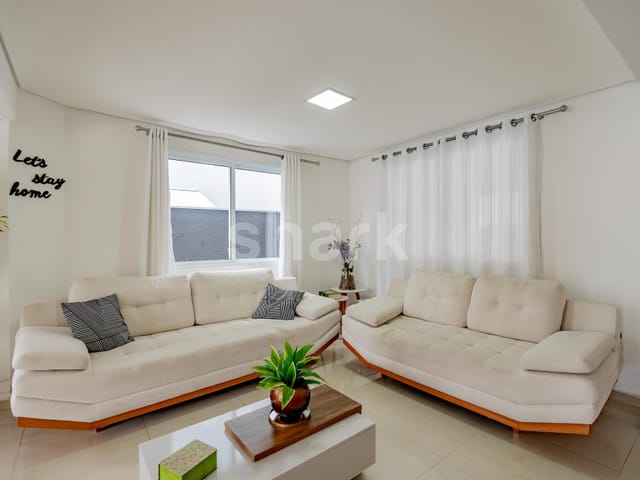 Casa com 300m² 4 quartos e 4 banheiros, à venda, no bairro Alphaville em Santana de Parnaíba