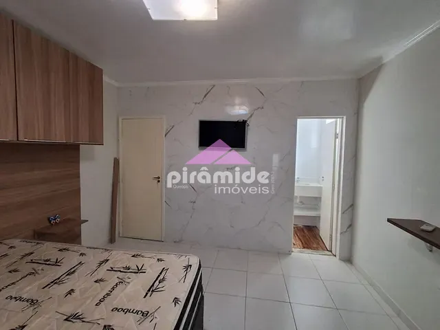 Casa com 406m² 4 quartos e 3 banheiros, à venda, no bairro Massaguaçu em Caraguatatuba