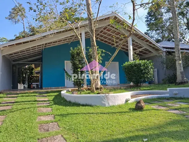 Casa com 406m² 4 quartos e 3 banheiros, à venda, no bairro Massaguaçu em Caraguatatuba