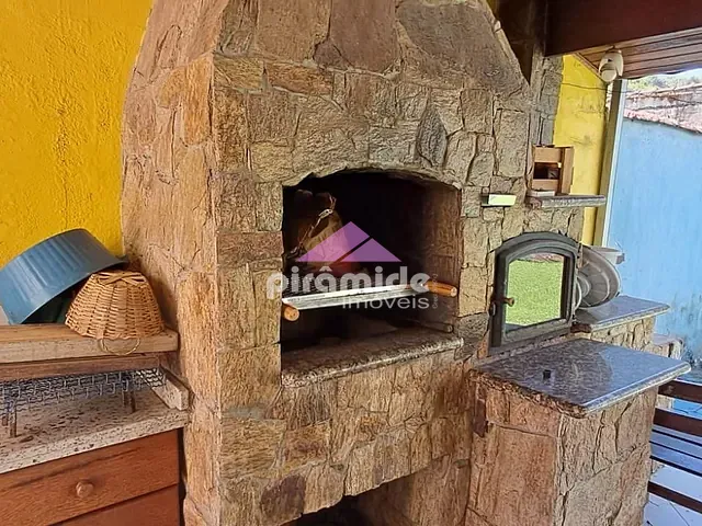 Casa com 280m² 3 quartos e 2 banheiros, à venda, no bairro Jardim do Sol em Ourinhos