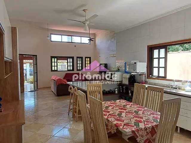 Casa com 280m² 3 quartos e 2 banheiros, à venda, no bairro Jardim do Sol em Ourinhos