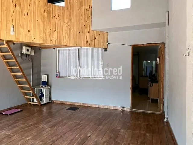 Casa com 150m² 3 quartos e 2 banheiros, à venda, no bairro Colúmbia em Londrina