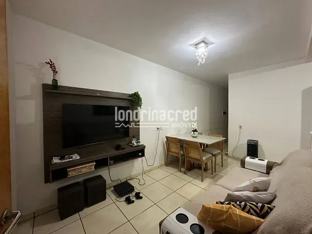 Casa com 125m² 2 quartos e 1 banheiro, à venda, no bairro Jardim Santo André em Londrina