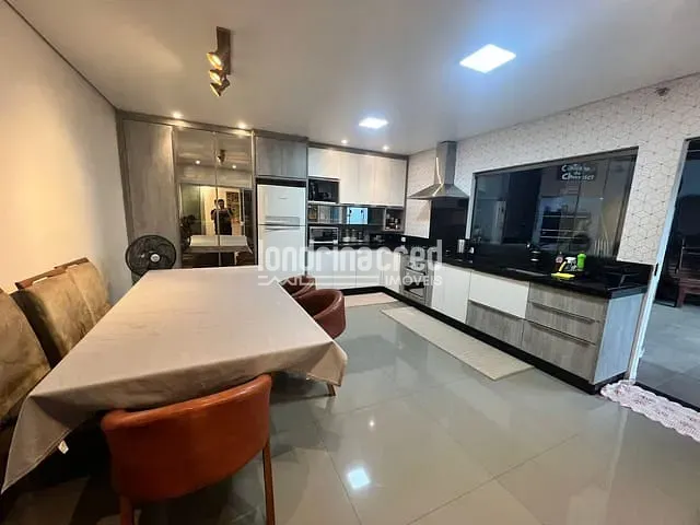 Casa com 199m² 3 quartos e 2 banheiros, à venda, no bairro Jardim São Paulo em Londrina