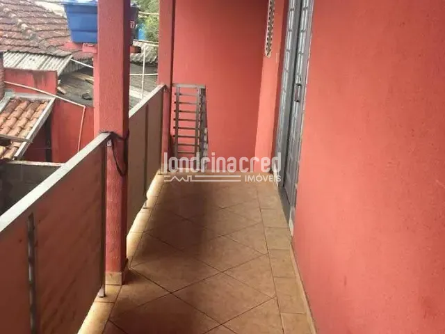 Casa com 270m² 3 quartos e 2 banheiros, à venda, no bairro Jardim Novo Sabará em Londrina