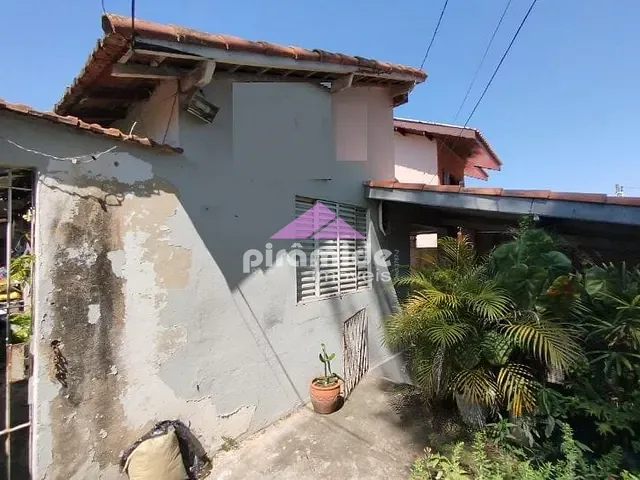 Casa com 316m² 3 quartos e 2 banheiros, à venda, no bairro Jardim Maringá em São José dos Campos