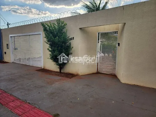 Sobrado com 360m² 3 quartos e 2 banheiros, para alugar, no bairro Jardim Jockey Club em Campo Grande