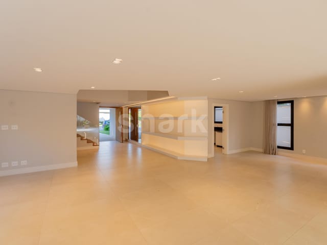 Casa com 600m² 4 quartos e 7 banheiros, à venda ou para alugar, no bairro Alphaville Residencial Zero em Barueri