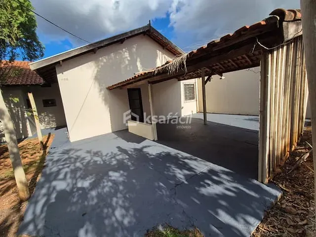 Casa 3 quartos e 1 banheiro, para alugar, no bairro Coophavila II em Campo Grande