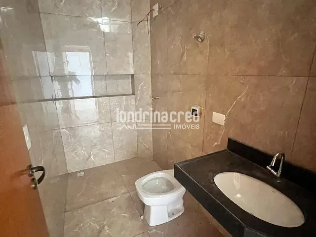 Casa com 195m² 4 quartos e 5 banheiros, à venda, no bairro Jardim Burle Marx em Londrina