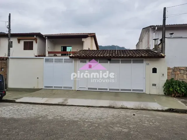 Casa com 192m² 3 quartos e 1 banheiro, à venda, no bairro Jardim Califórnia em Caraguatatuba