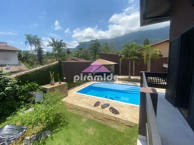 Casa com 720m² 6 quartos e 3 banheiros, à venda, no bairro Park Imperial em Caraguatatuba