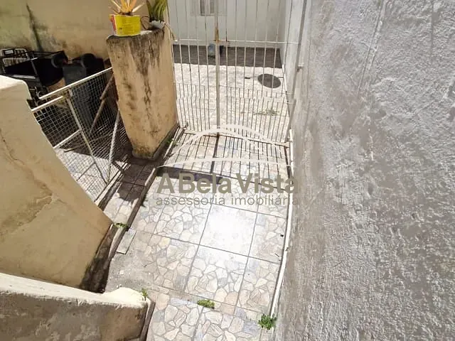 Casa com 60m² 2 quartos e 1 banheiro, para alugar, no bairro Bela Vista em Osasco