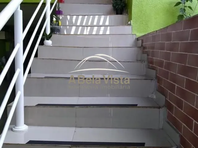 Casa com 250m² 2 quartos e 3 banheiros, à venda, no bairro Bussocaba em Osasco