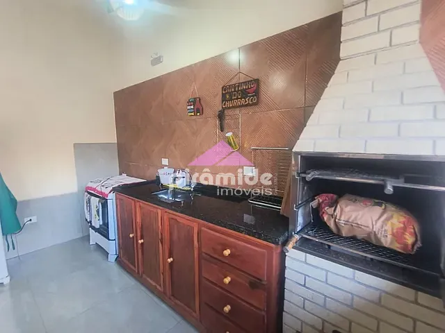 Casa com 245m² 2 quartos e 3 banheiros, à venda, no bairro Jardim das Gaivotas em Caraguatatuba