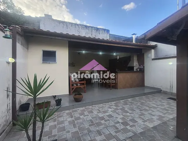 Casa com 245m² 2 quartos e 3 banheiros, à venda, no bairro Jardim das Gaivotas em Caraguatatuba