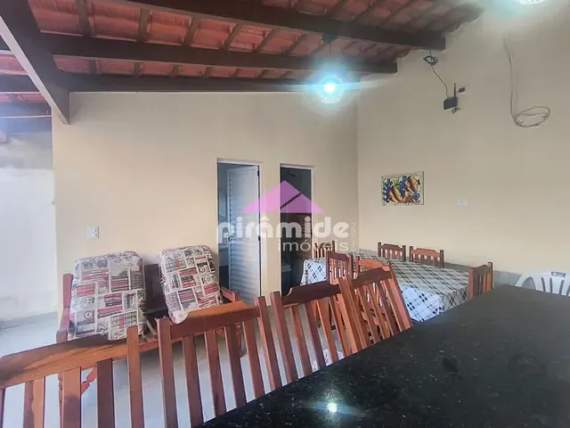 Casa com 245m² 2 quartos e 3 banheiros, à venda, no bairro Jardim das Gaivotas em Caraguatatuba