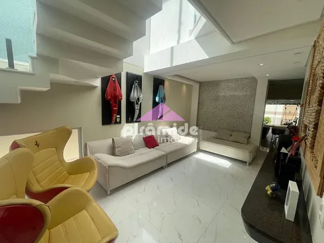 Casa com 360m² 4 quartos e 6 banheiros, à venda, no bairro Urbanova em São José dos Campos