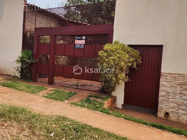 Casa com 495m² 4 quartos e 2 banheiros, à venda, no bairro Jardim Colúmbia em Campo Grande