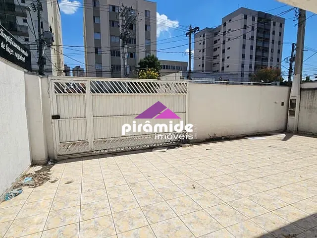 Casa com 400m² 4 quartos e 3 banheiros, para alugar, no bairro Jardim das Indústrias em São José dos Campos
