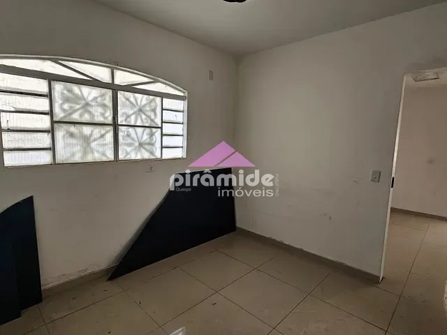 Casa com 400m² 4 quartos e 3 banheiros, para alugar, no bairro Jardim das Indústrias em São José dos Campos