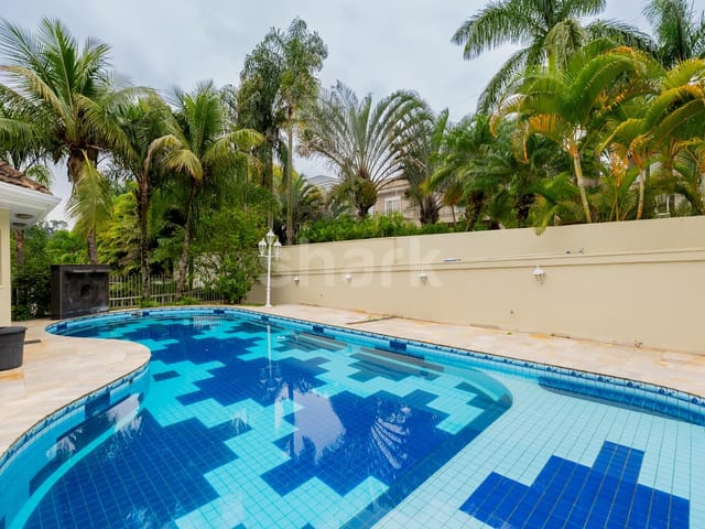 Casa com 1650m² 6 quartos e 8 banheiros, à venda, no bairro Tamboré em Santana de Parnaíba