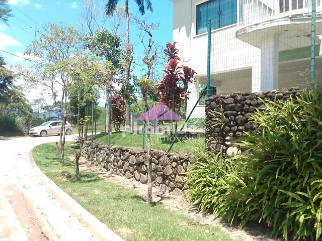 Casa com 526m² 2 quartos e 1 banheiro, à venda, no bairro Balneário Gardem Mar em Caraguatatuba