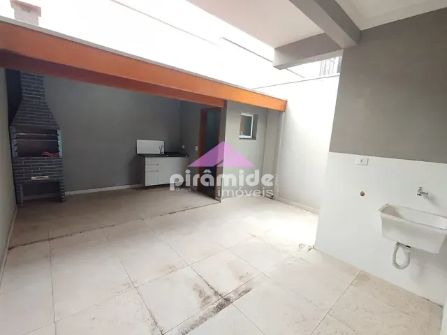 Casa com 125m² 3 quartos e 3 banheiros, à venda, no bairro Jardim das Indústrias em São José dos Campos