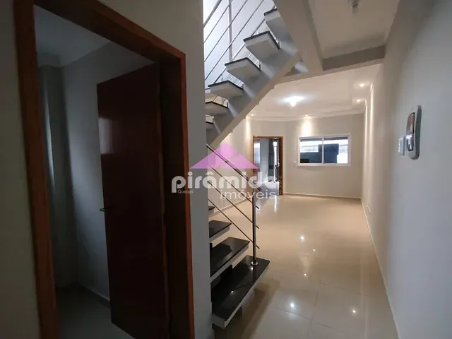 Casa com 125m² 3 quartos e 3 banheiros, à venda, no bairro Jardim das Indústrias em São José dos Campos