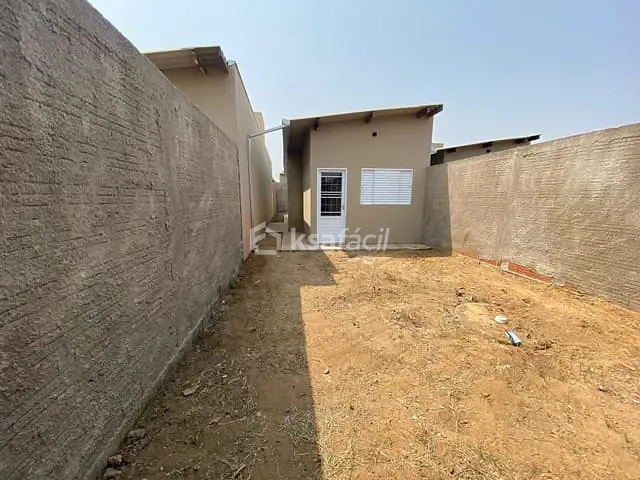 Casa 2 quartos e 1 banheiro, para alugar, no bairro Loteamento Cristo Redentor em Campo Grande
