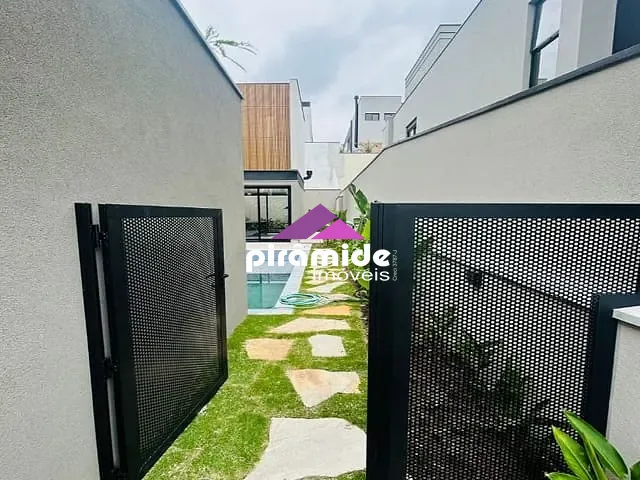Casa com 450m² 4 quartos e 5 banheiros, à venda, no bairro Urbanova em São José dos Campos