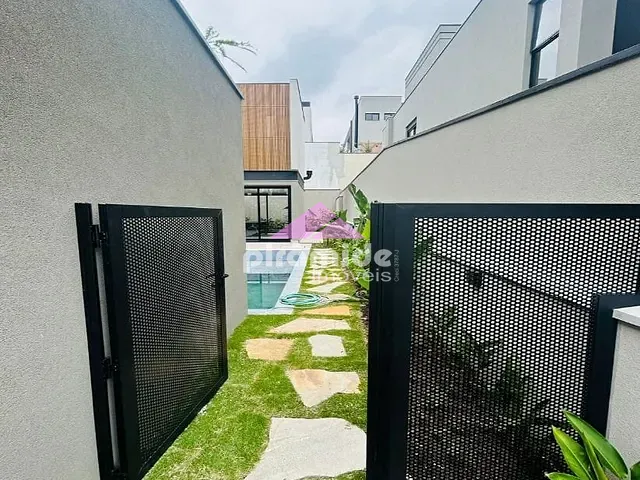 Casa com 450m² 4 quartos e 5 banheiros, à venda, no bairro Urbanova em São José dos Campos