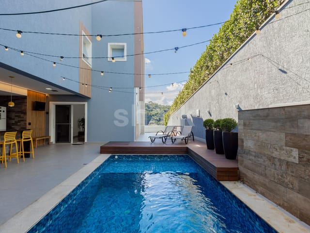 Casa com 600m², à venda, no bairro Cidade Tamboré em Santana de Parnaíba