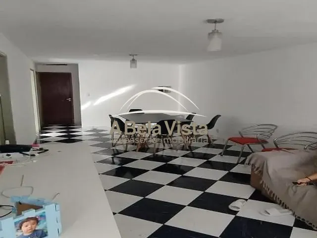 Casa com 158m² 3 quartos e 2 banheiros, à venda, no bairro Metalúrgicos em Osasco