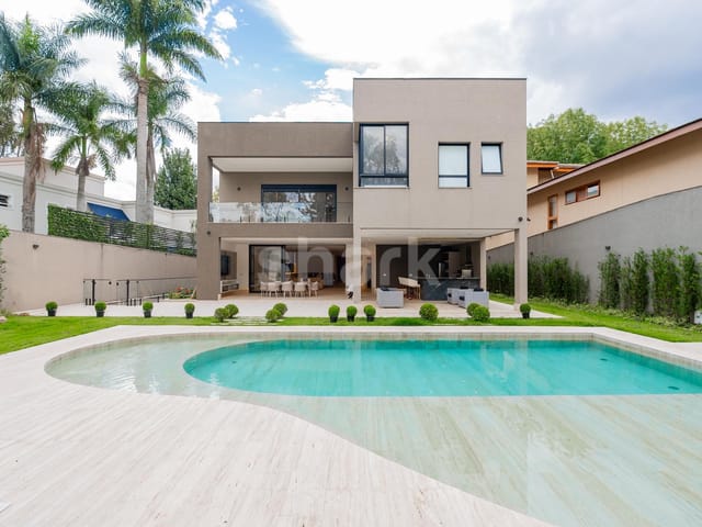 Casa com 1150m² 5 quartos e 7 banheiros, à venda ou para alugar, no bairro Tamboré em Santana de Parnaíba