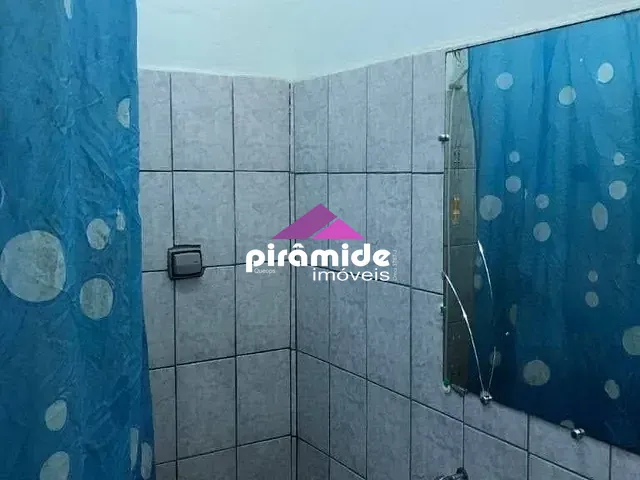 Casa com 90m² 2 quartos e 2 banheiros, à venda, no bairro Aruan em Caraguatatuba