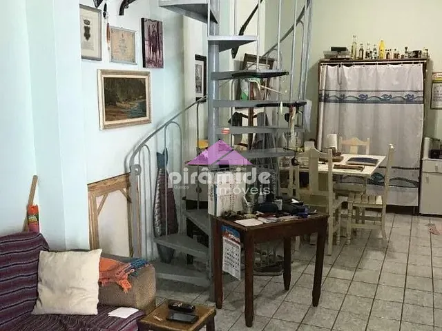 Casa com 90m² 2 quartos e 2 banheiros, à venda, no bairro Aruan em Caraguatatuba