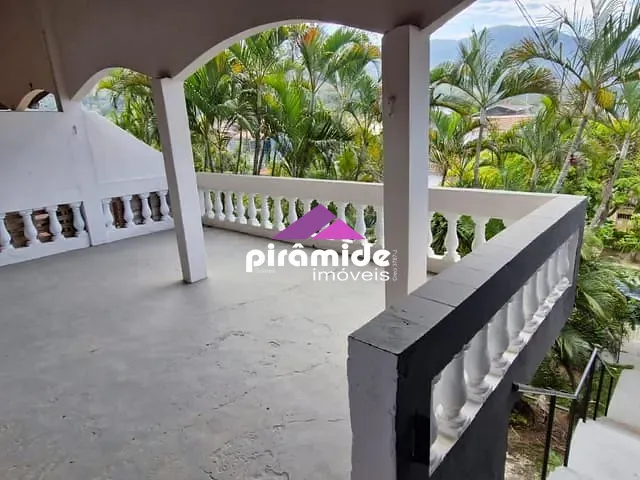 Casa com 210m² 3 quartos e 2 banheiros, à venda, no bairro Pontal da Cruz em São Sebastião