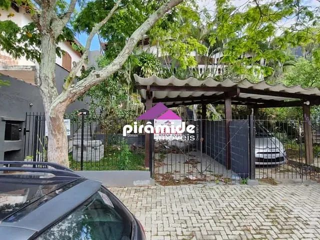 Casa com 210m² 3 quartos e 2 banheiros, à venda, no bairro Pontal da Cruz em São Sebastião