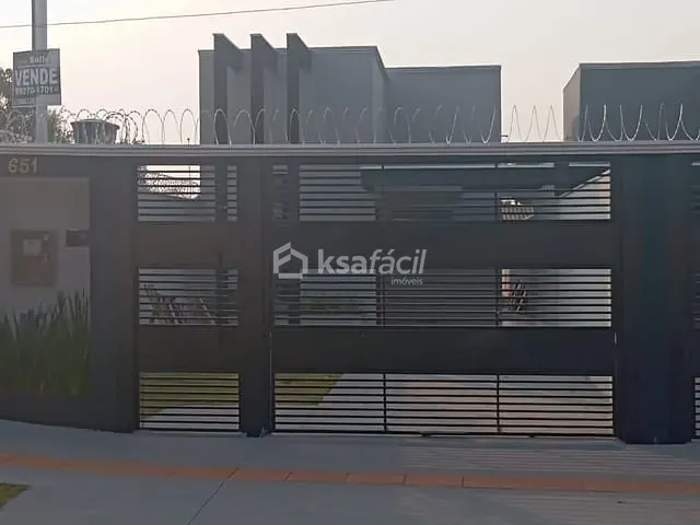 Casa com 196m² 2 quartos e 1 banheiro, à venda, no bairro Jardim Colúmbia em Campo Grande