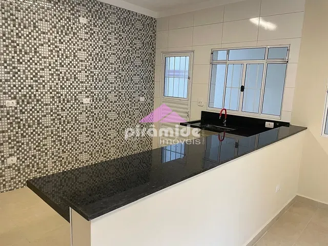Casa com 126m² 2 quartos e 1 banheiro, à venda, no bairro Jardim Nova República em São José dos Campos