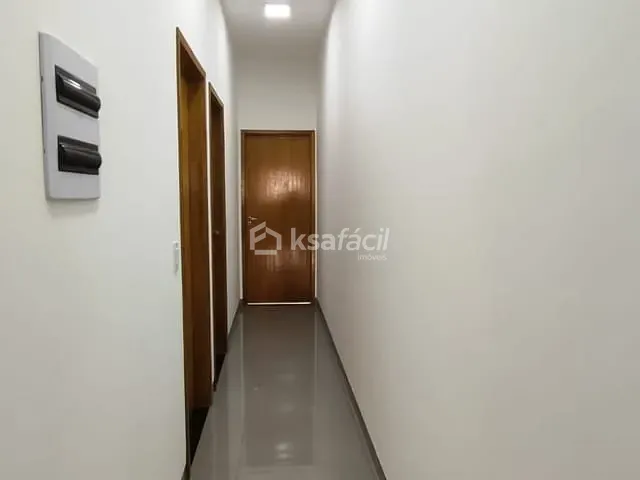 Casa com 180m² 3 quartos e 2 banheiros, à venda, no bairro Vila Palmira em Campo Grande