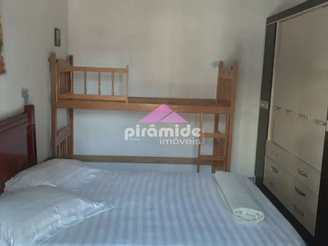 Casa com 360m² 4 quartos e 4 banheiros, à venda, no bairro Martin de Sá em Caraguatatuba