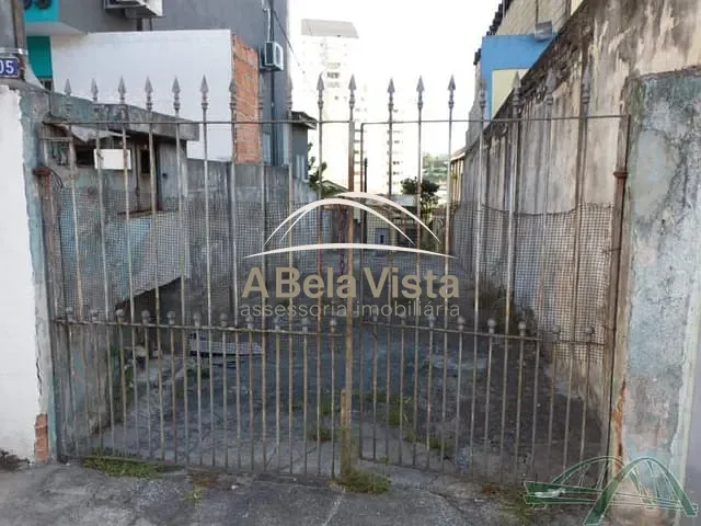 Casa com 390m² 2 quartos e 2 banheiros, à venda, no bairro Vila Osasco em Osasco