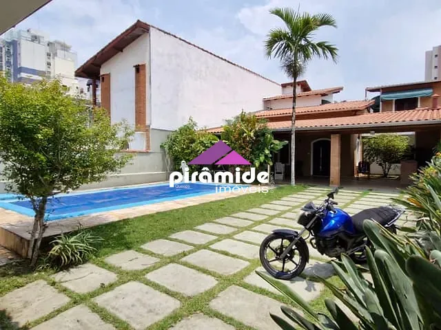 Casa com 360m² 4 quartos e 4 banheiros, à venda, no bairro Vila Atlântica em Caraguatatuba