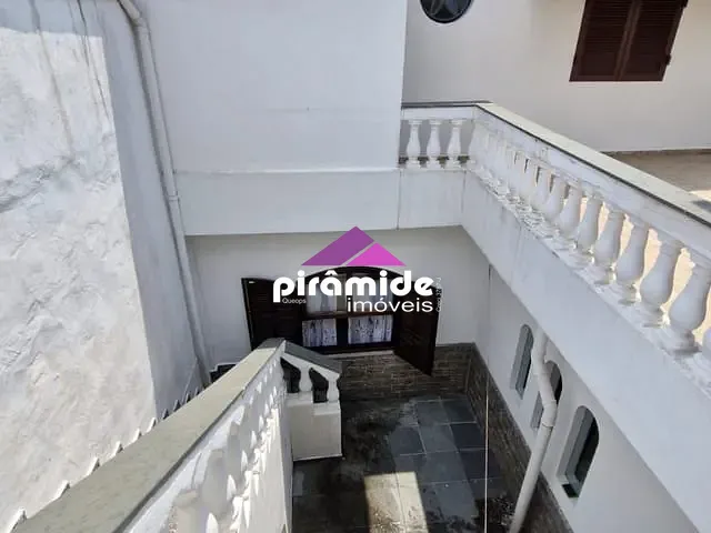 Casa com 360m² 4 quartos e 4 banheiros, à venda, no bairro Vila Atlântica em Caraguatatuba