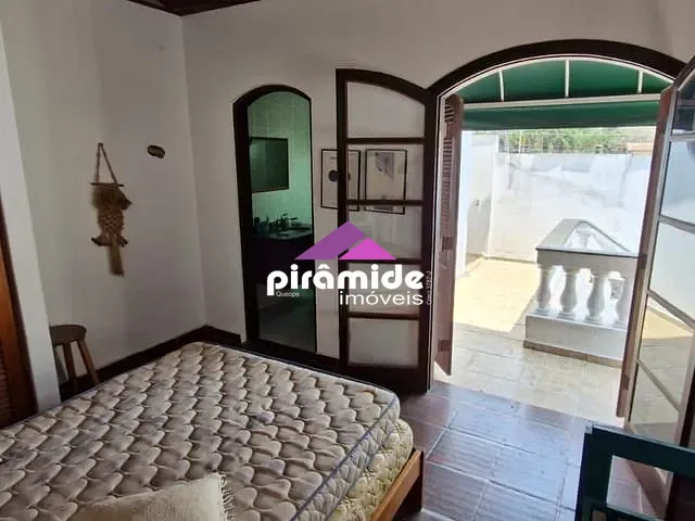 Casa com 360m² 4 quartos e 4 banheiros, à venda, no bairro Vila Atlântica em Caraguatatuba